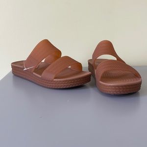 Reef women’s “Water Vista Slide” sandals